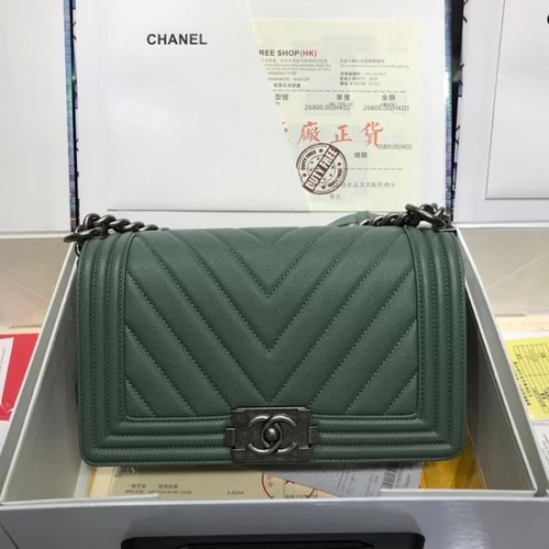 Chanel Leboy Original sac à bandoulière en cuir caviar V67086 vert chaîne argentée