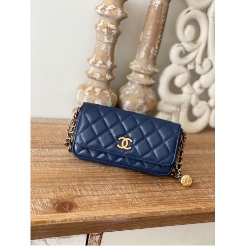 Chanel MINI SAC À RABAT Agneau Métal doré AP81210 BLEU