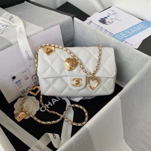 Chanel MINI SAC À RABAT Agneau Métal doré AS3457 blanc
