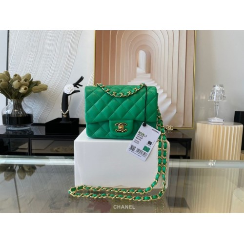 Chanel MINI Flap Bag Original en cuir de mouton 1115 vert