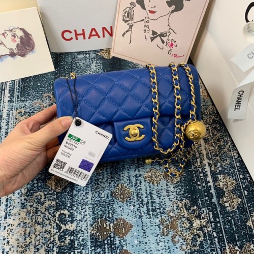 Chanel MINI Flap Bag Original en cuir de mouton 1116 bleu