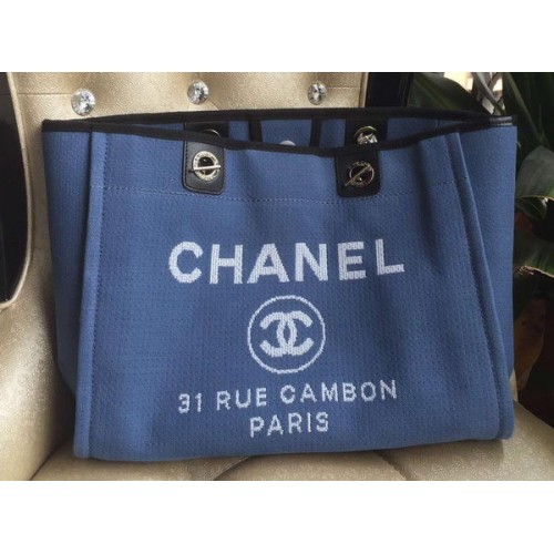 Chanel Sac cabas moyen en toile A1679M Bleu