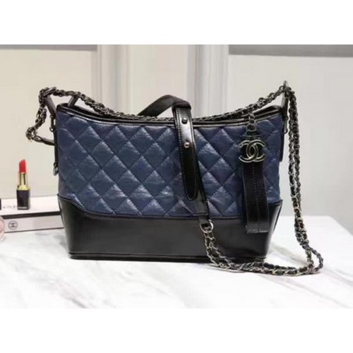 Chanel Sac à bandoulière moyen en cuir de mouton A93826 Bleu