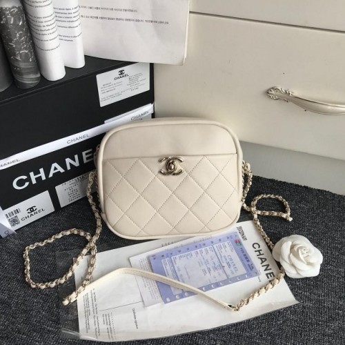 Etui pour appareil photo en cuir de veau Chanel Original AS0137 Blanc