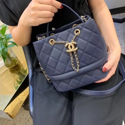Chanel Original Caviar Leather Sac Hobo Sac AS0894 bleu