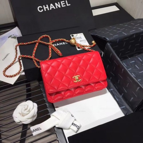 Chanel Original Petit sac à rabat classique en peau de mouton AS33814 rouge