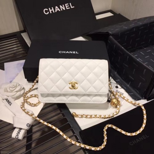 Chanel Original Petit sac à rabat classique en peau de mouton AS33814 blanc