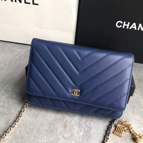 Chanel Owl Pendant Flap Sac à bandoulière en cuir de veau A33814 Bleu