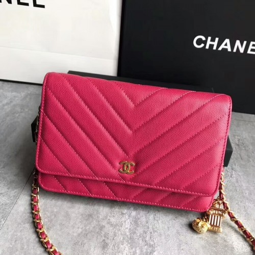 Chanel Sac à bandoulière à rabat avec pendentif hibou Cuir de veau A33814 Rose