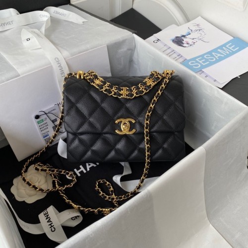 Chanel PETIT SAC À RABAT Veau grainé Métal doré AS3580 noir