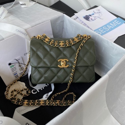 Chanel PETIT SAC À RABAT Veau grainé Métal doré AS3580 vert noirâtre