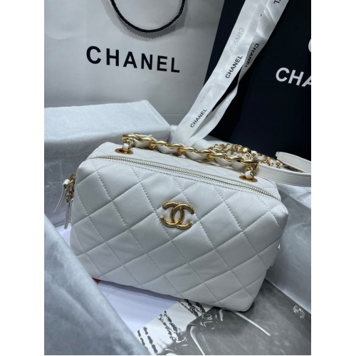 Chanel Mouton AS1267 Métal doré blanc