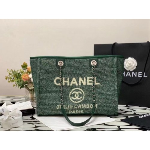 Chanel Cabas MM A67001 vert