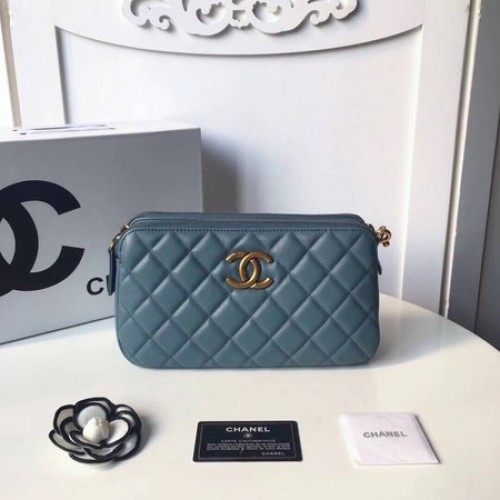 Chanel Sac à bandoulière Original en cuir de mouton A66269 Bleu clair