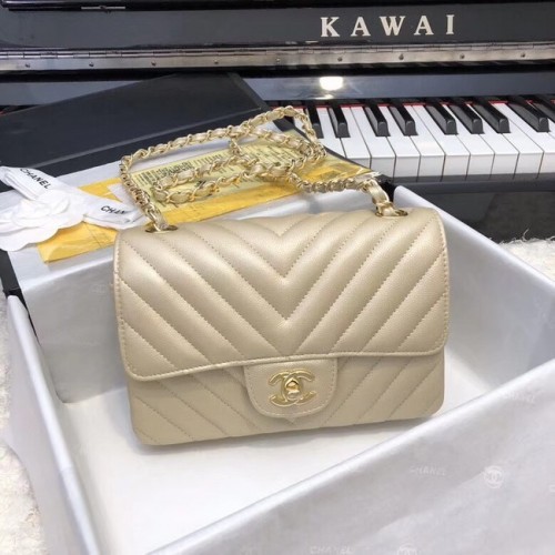 Chanel Petit sac à main classique Veau grainé Métal doré A69900 gold