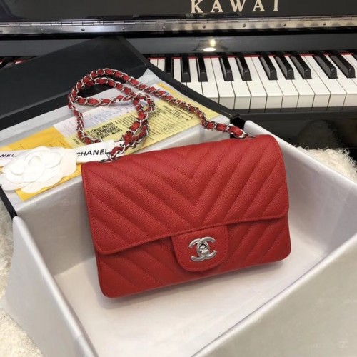 Chanel Petit sac à main classique Cuir de veau grainé Métal argenté A69900 rouge