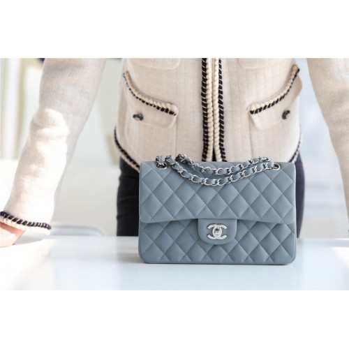 Chanel Petit sac à main classique en peau de mouton métal argenté A01113 gris