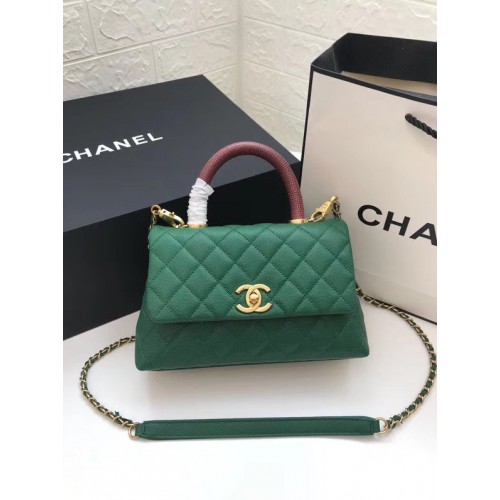 Chanel Petit sac à rabat avec poignée supérieure A92990 vert