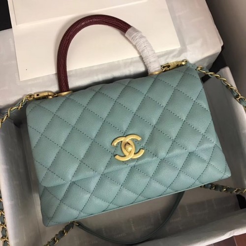 Chanel Petit sac à rabat avec poignée supérieure A92991 vert