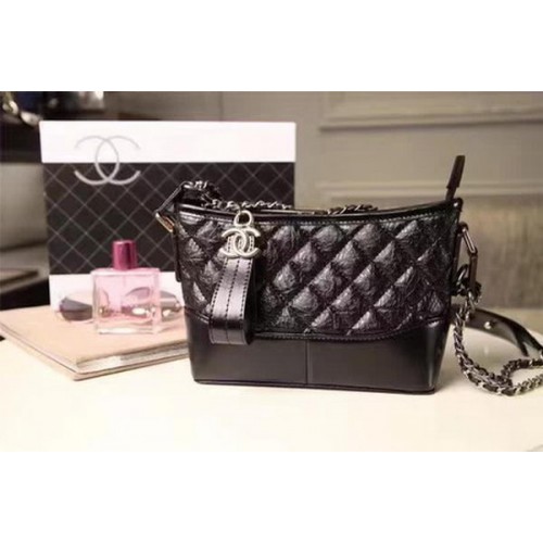 Chanel Petit sac à bandoulière en cuir de mouton A93825 Noir