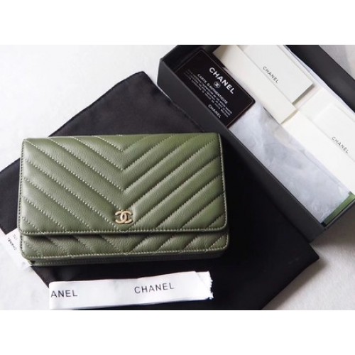 Chanel V mini Flap Bag Chevron Cuir de Mouton A33814V Vert