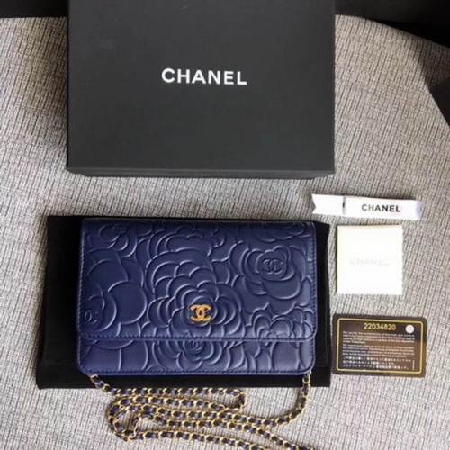 Chanel WOC Mini sac à rabat en cuir de camélia bleu A33814 Or