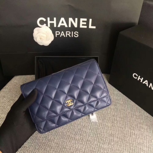 Sac à rabat Chanel WOC bleu foncé en cuir de mouton d'origine 33814 Glod
