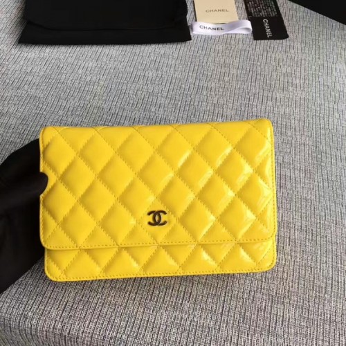 Chanel WOC Flap Bag Cuir verni A33814C Jaune