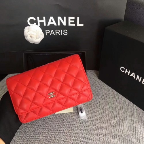 Chanel WOC Flap Bag Rouge Original en Cuir de Mouton 33814 Argent