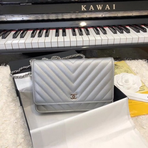 Sac bandoulière Chanel WOC Original Caviar Leather Flap V33814 Gris argenté Chaîne argentée