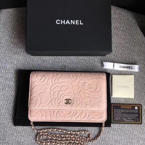 Mini sac à rabat en cuir de camélia rose Chanel WOC A33814 Argent
