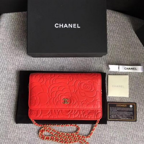Chanel Mini sac à rabat en cuir de camélia rouge WOC A33814 Or