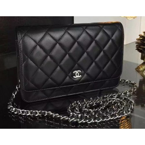 Mini sac à rabat Chanel WOC en peau de mouton noir A5373 argent