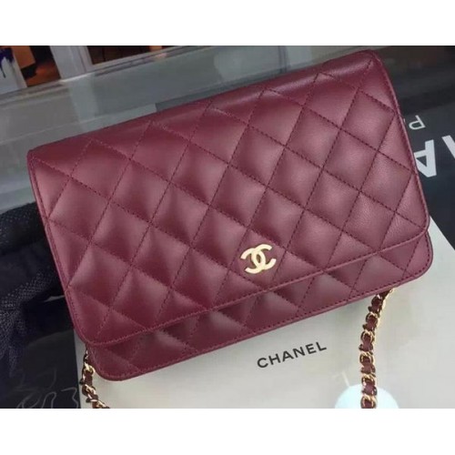 Mini sac à rabat Chanel WOC en peau de mouton bordeaux A5373 or