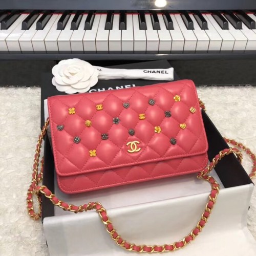Chanel Portefeuille sur Chaîne Agneau Métal Doré A81618 Rouge