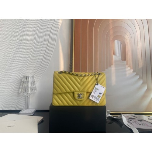 Chanel sac à main classique Agneau métal argenté V01112 jaune