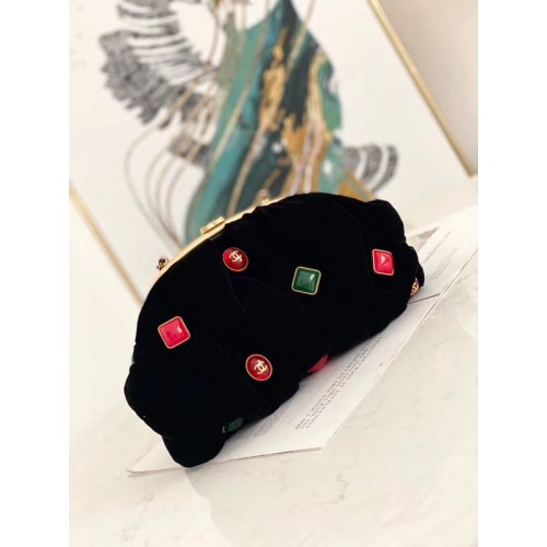 Chanel pochette Velours Noir Métal Doré AB2137