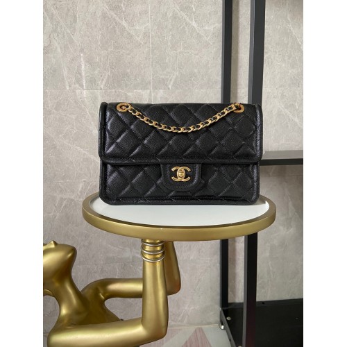 Chanel sac à rabat Cuir de veau grainé AS2357 noir