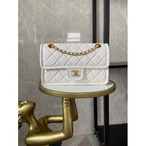 Chanel sac à rabat Cuir de veau grainé AS2357 blanc