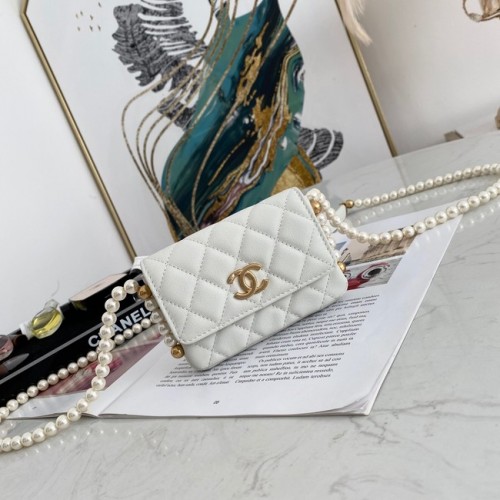 Chanel porte-monnaie à rabat avec chaîne 81085 blanc