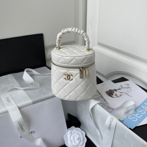 Chanel sac à main en cuir d'agneau AP2730 blanc