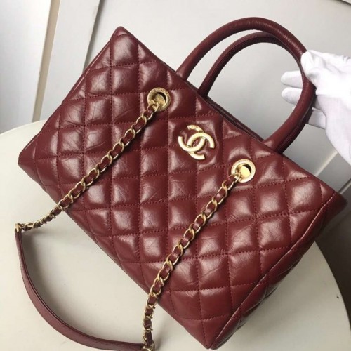 Chanel grand cabas Cuir de veau vieilli Métal doré A57974 Bordeaux