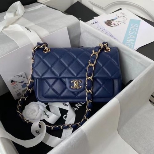 Chanel sac à bandoulière en cuir AS2798 bleu