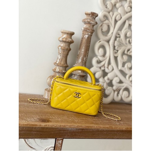 Chanel mini Sac Bandoulière Agneau Métal Doré 81208 jaune