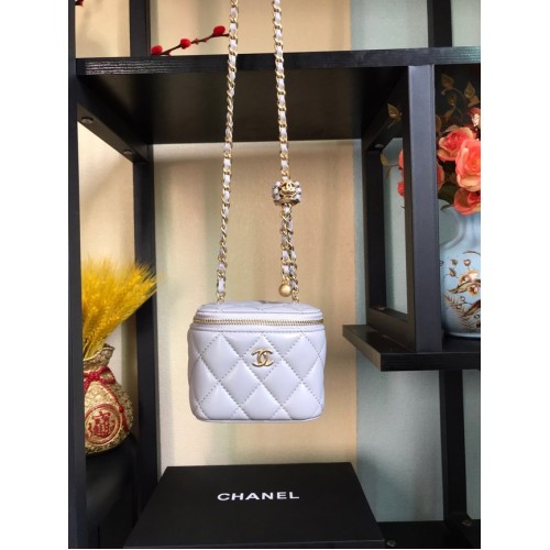 Chanel Mini Sac Bandoulière Agneau Métal Doré AP2929 gris clair