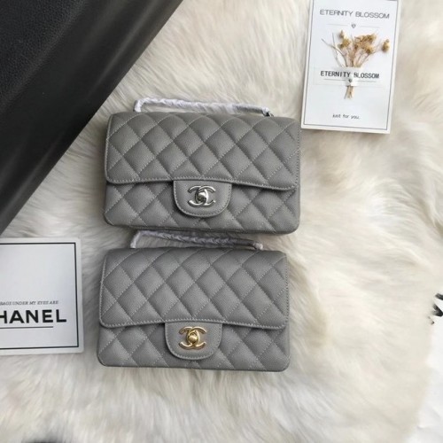 Chanel mini sac à rabat Cuir de veau grainé A1116 gris