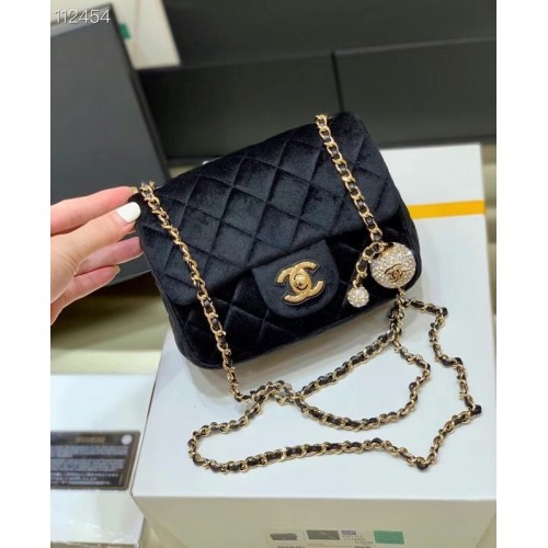 Chanel mini sac à rabat avec Velours Strass Métal Doré AS1786 noir