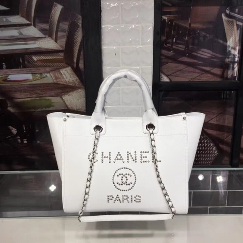 Sac fourre-tout Chanel original en cuir de veau 78900 blanc