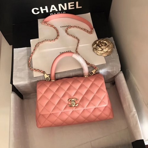 Chanel sac à rabat en cuir Caviar original top handle A92290 rose&Métal Doré