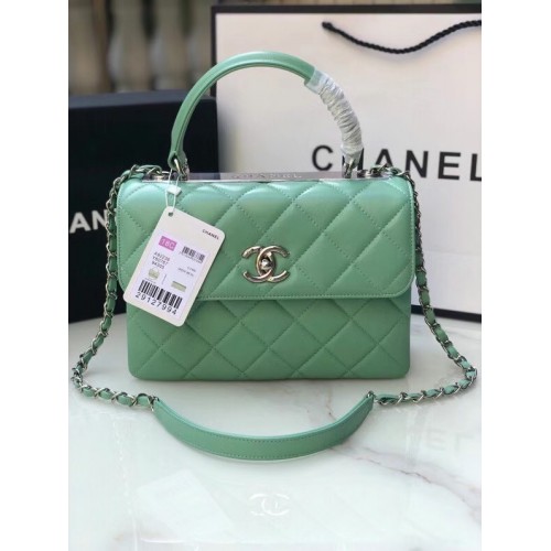 Chanel original sac à rabat en cuir d'agneau AS92236 vert clair et métal argenté